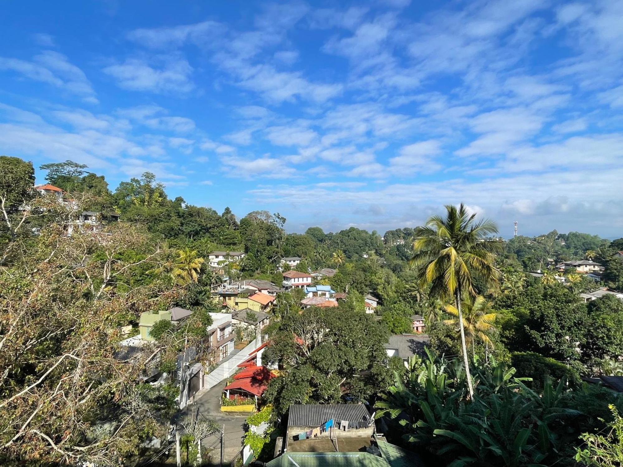 中国蒲公英民宿dandelion Guest House Villa With Mount View แคนดี้ ภายนอก รูปภาพ