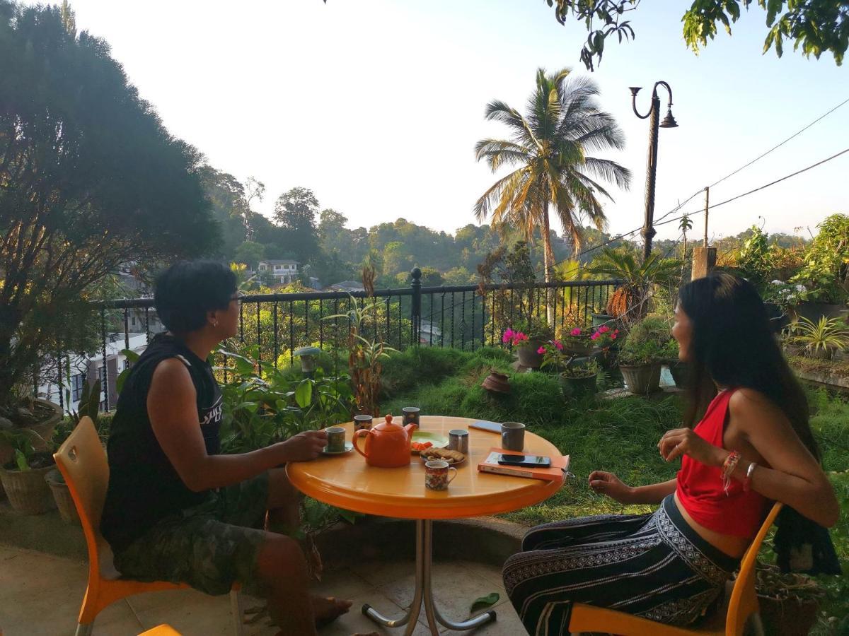 中国蒲公英民宿dandelion Guest House Villa With Mount View แคนดี้ ภายนอก รูปภาพ